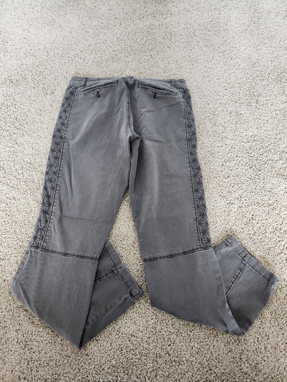 Pilcro & The Letterpress Straight Hyphen Pant Gray Abstract Embroidered Size 27 - Picture 3 of 12